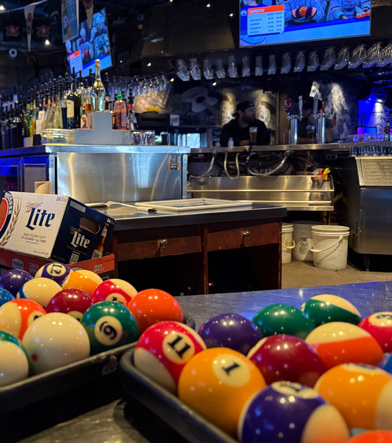 Raxx Bar & Grill Kingston - Pool
