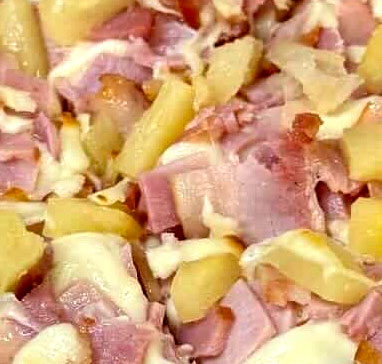 Raxx Bar Grill Menu Item -Hawaiian Pizza